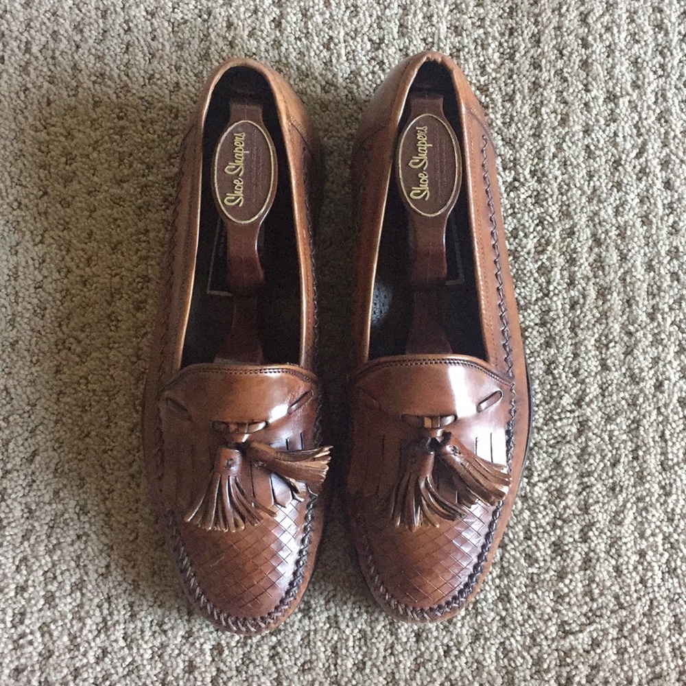 Men’s brown loafers